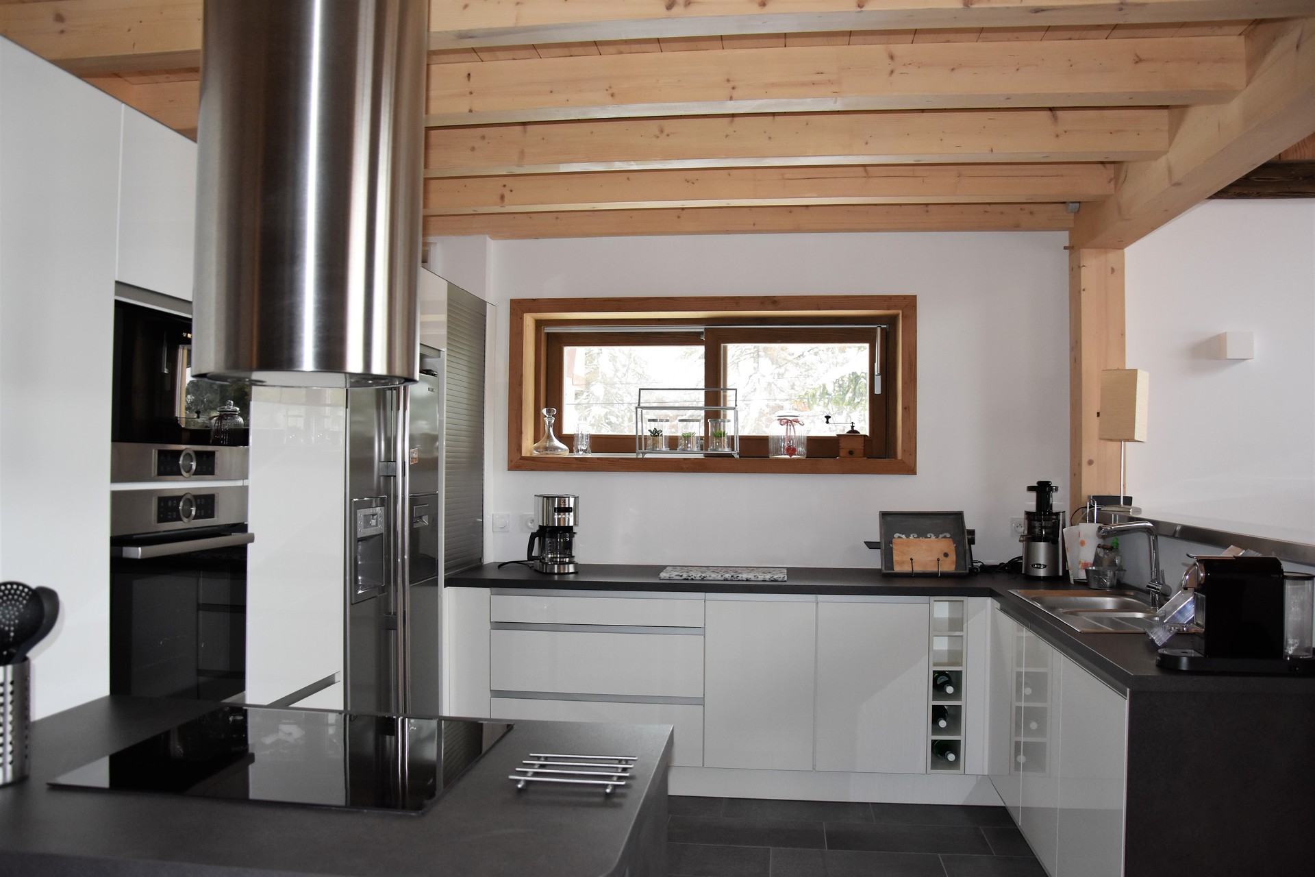 Cuisine équipée du chalet La Cabane des Oursons