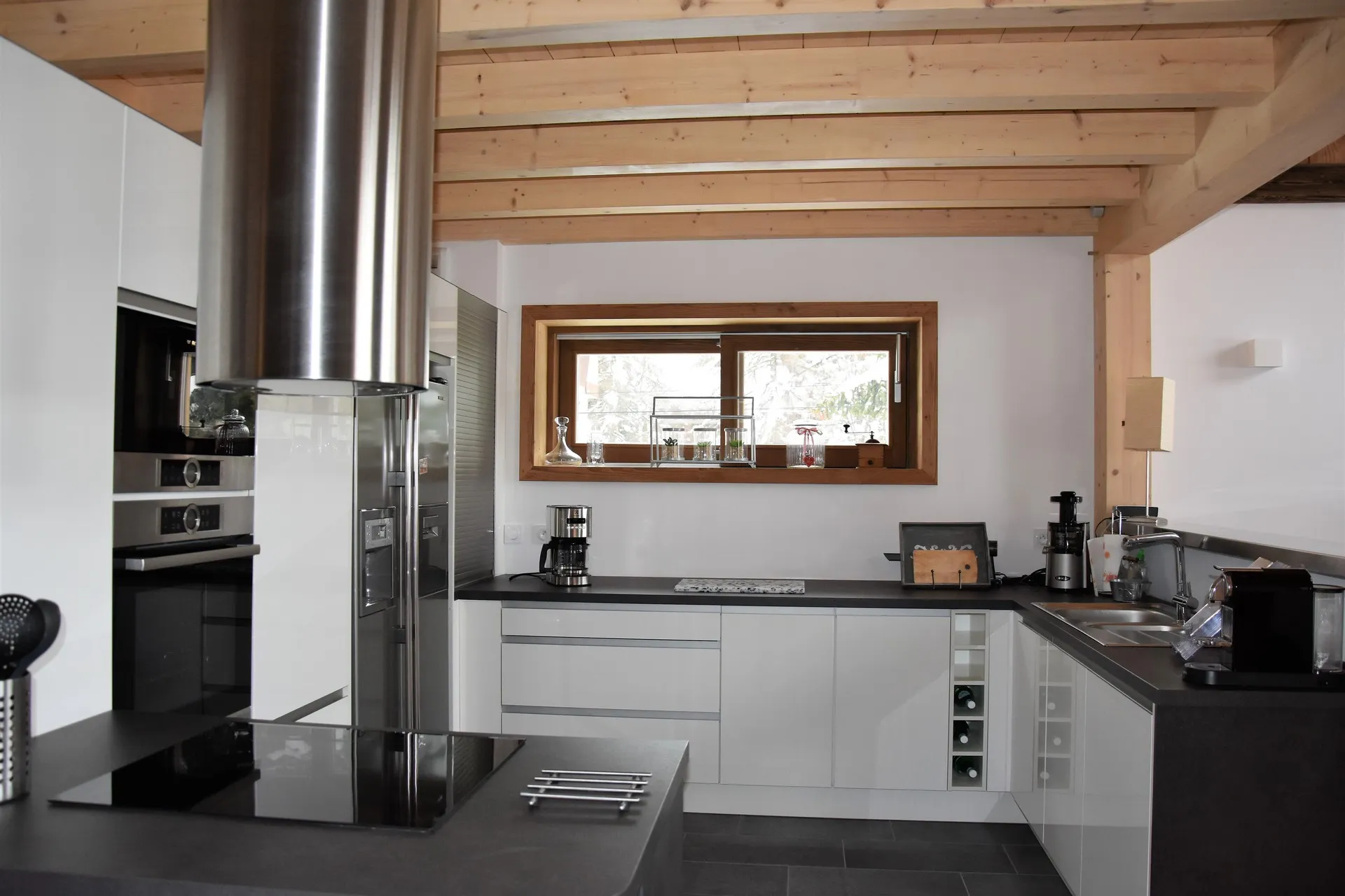 Cuisine équipée du chalet La Cabane des Oursons